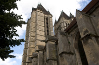 i. Noyon
